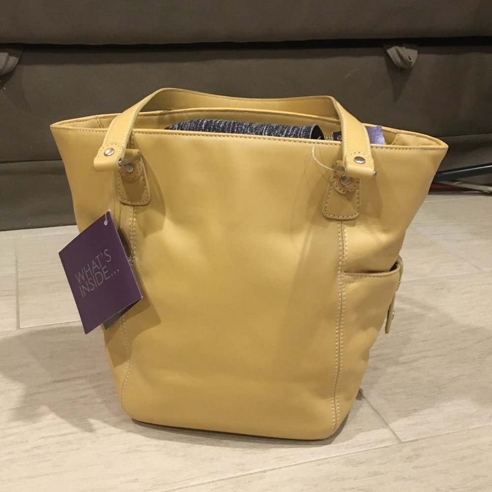 NWT Beige Leather Shoulder bag & wristlet